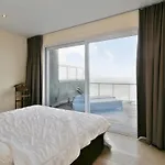 Penthouse In Near The Sea *
