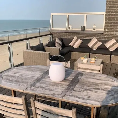 아파트 Penthouse In Near The Sea *