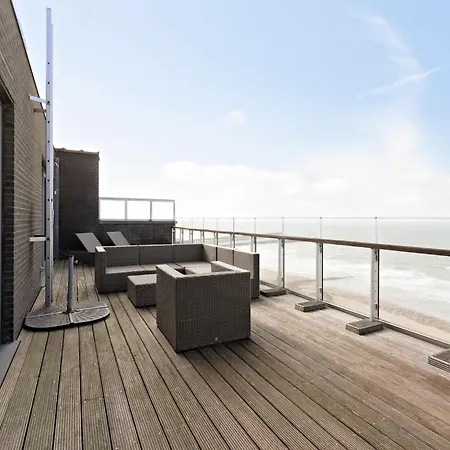 Paul & Virginie In Apartment Blankenberge